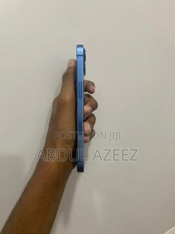 Apple iPhone 13 128GB Blue (Used)