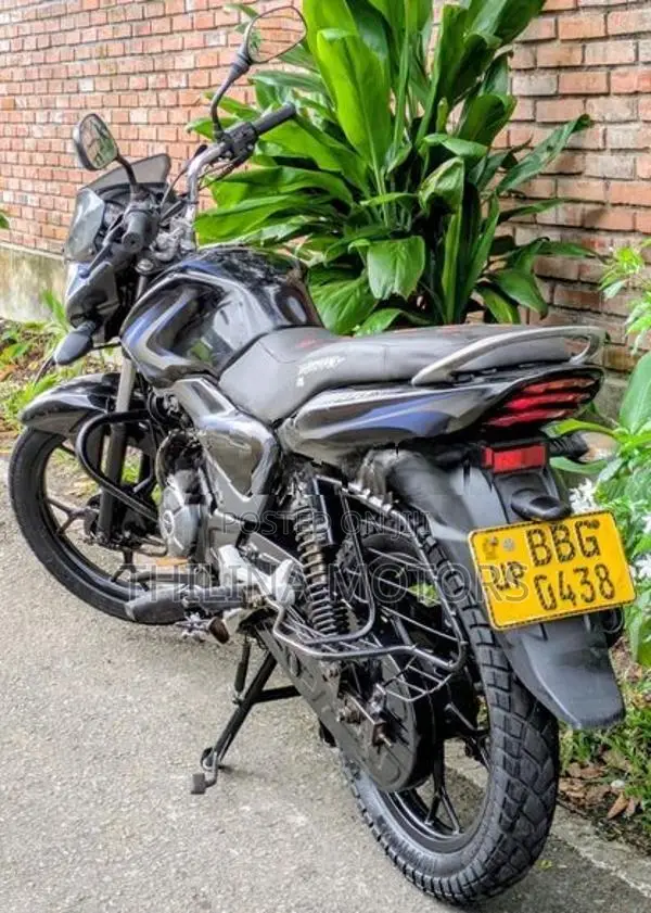 Bajaj Discover 2014
