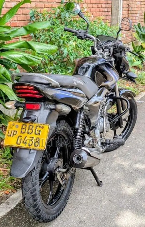 Bajaj Discover 2014