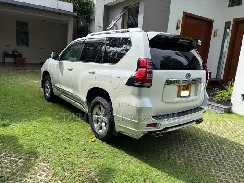 Toyota Land Cruiser Prado 2015