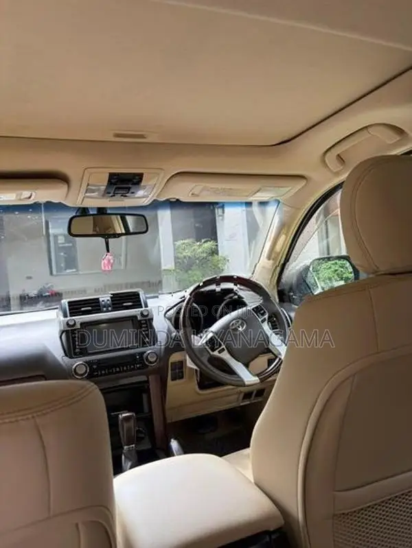 Toyota Land Cruiser Prado 2015
