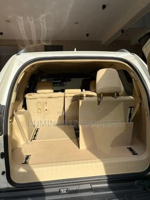 Toyota Land Cruiser Prado 2015