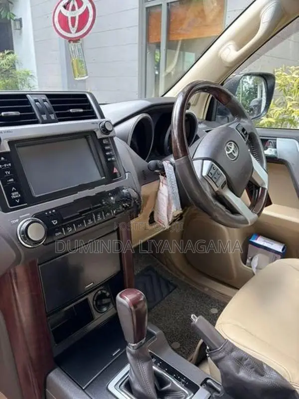 Toyota Land Cruiser Prado 2015