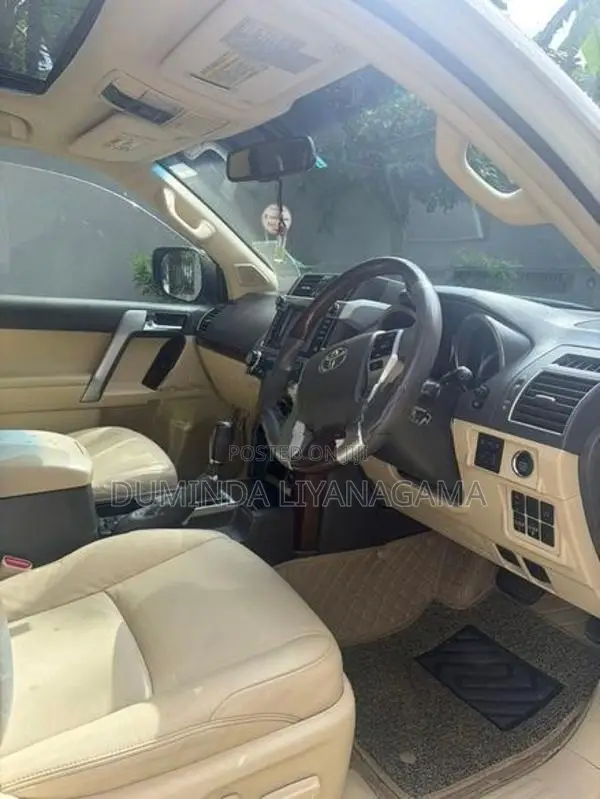 Toyota Land Cruiser Prado 2015