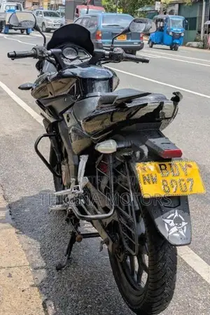 Bajaj Pulsar AS 150 2015