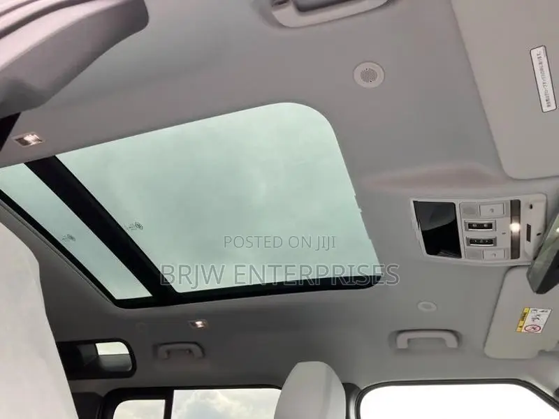 Land Rover Defender 110 XE 2026