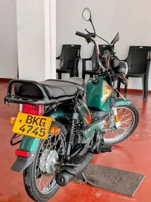 TVS XL 100 2025