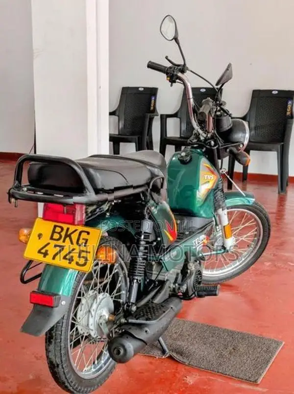 TVS XL 100 2025