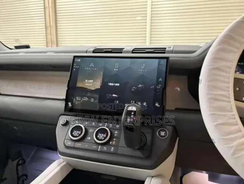 Land Rover Defender 2026