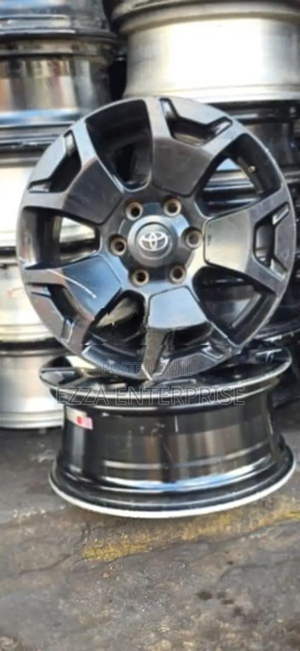 Toyota Hilux Revo Rocco 18