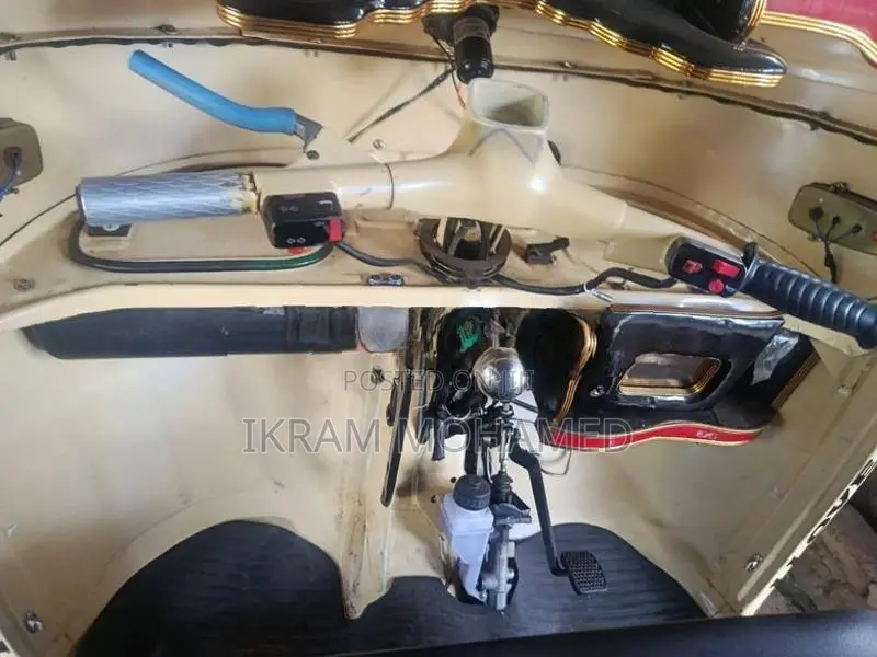 Bajaj RE 1997