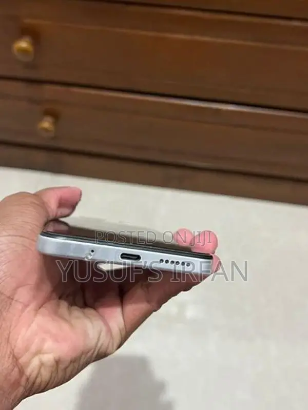 Xiaomi 12 (Used)
