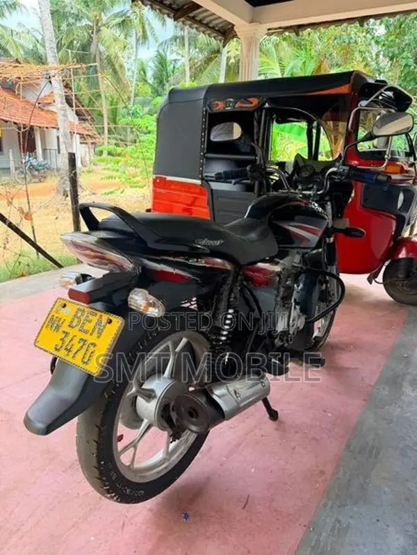 Bajaj Discover 125 2016