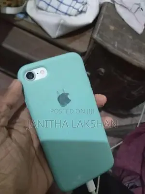 Apple iPhone 7 (Used)
