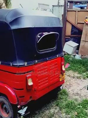 Bajaj RE 2 Stock 2005