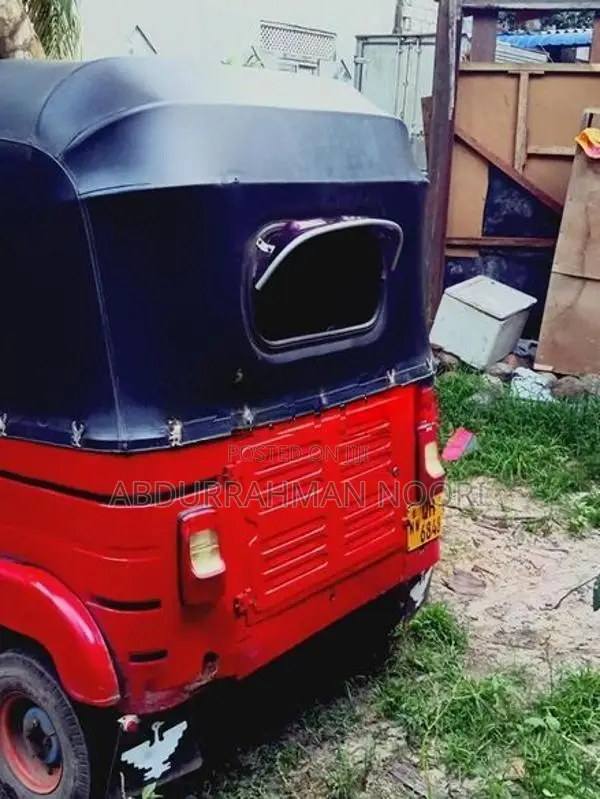 Bajaj RE 2 Stock 2005