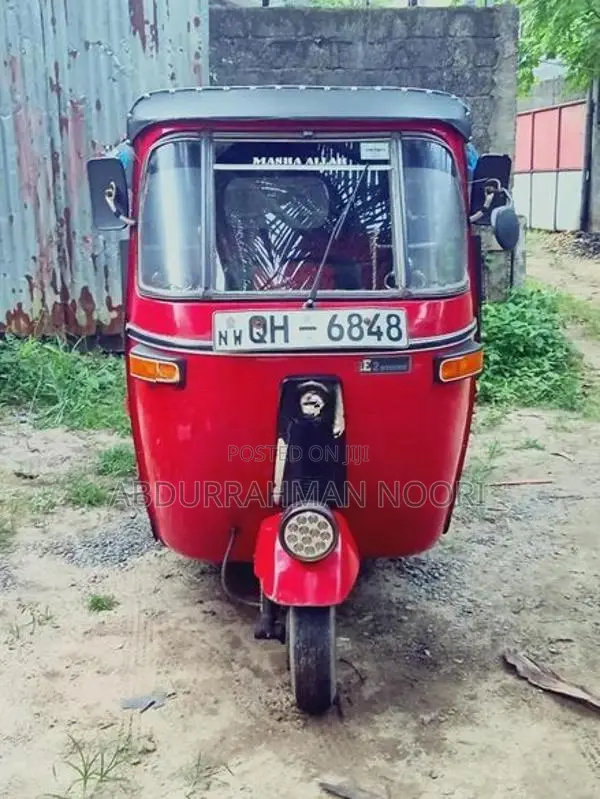 Bajaj RE 2 Stock 2005