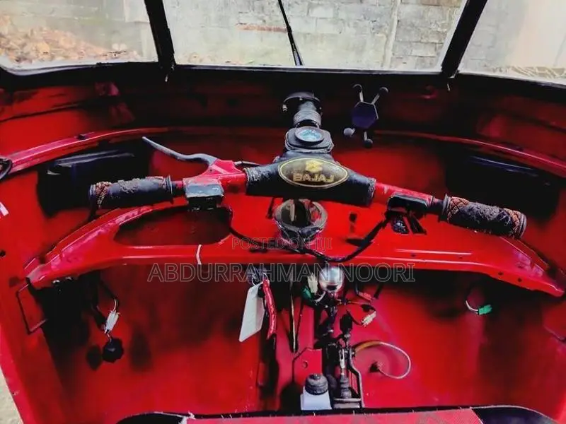 Bajaj RE 2 Stock 2005