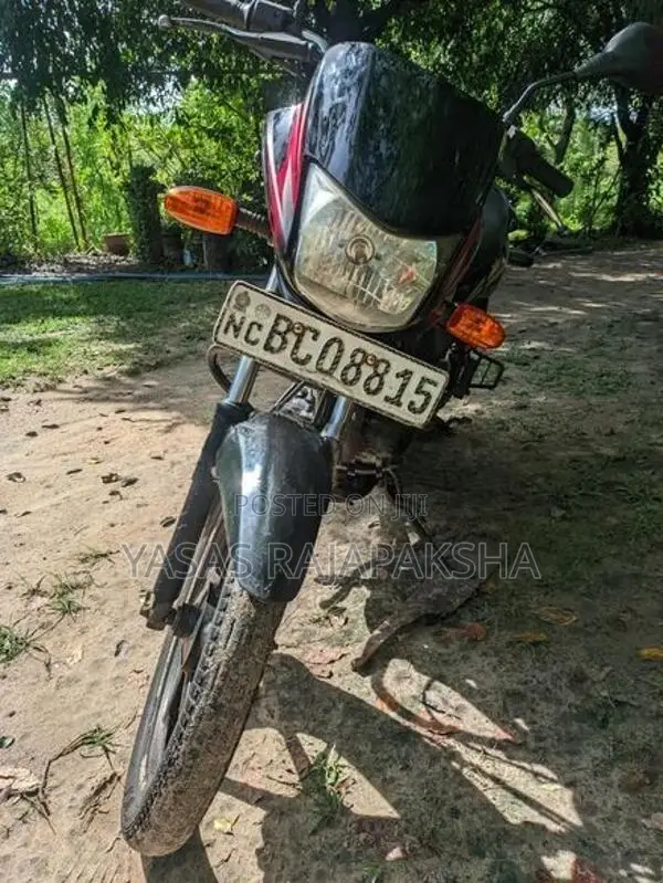 Bajaj Platina 100 2015