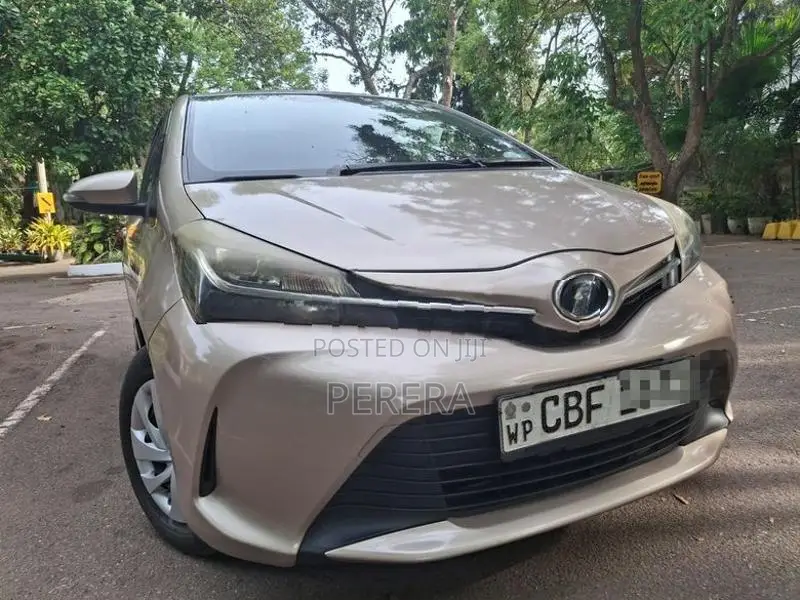 Toyota Vitz 2015