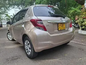 Toyota Vitz 2015