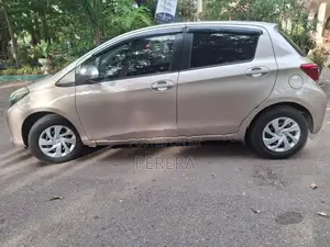 Toyota Vitz 2015