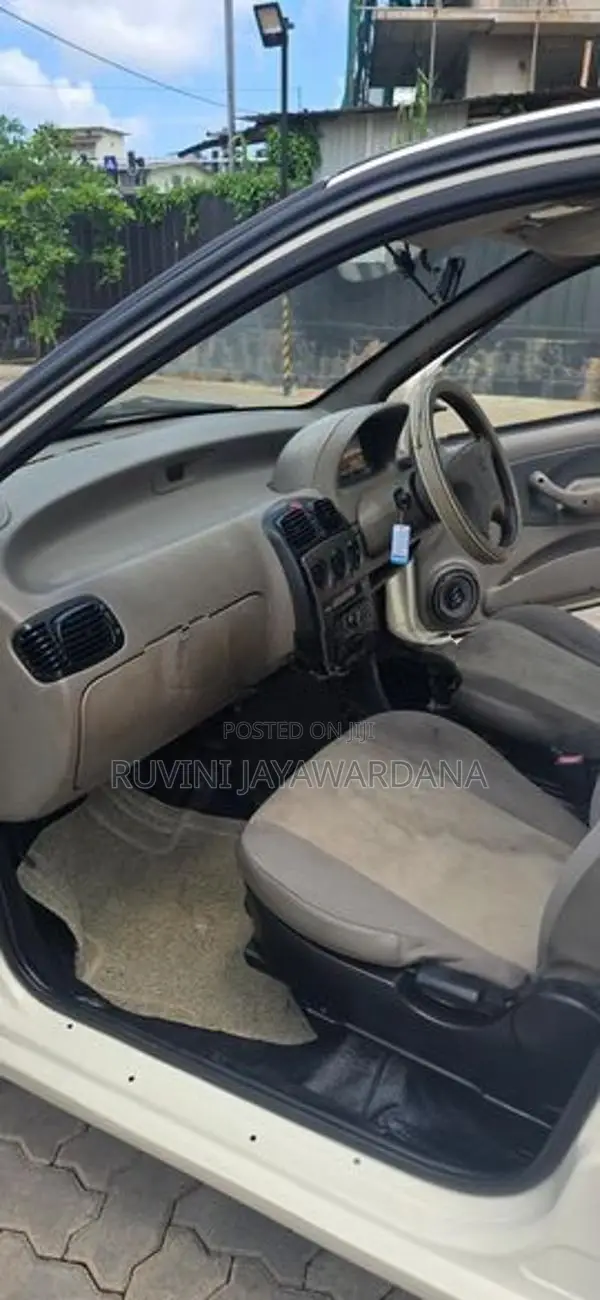Tata Indica EV2 GLX 2014