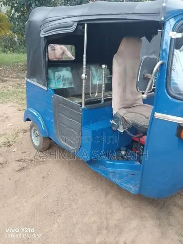 Bajaj RE 1998