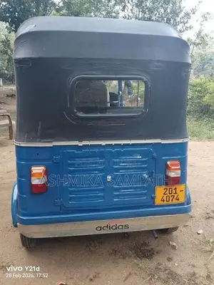 Bajaj RE 1998