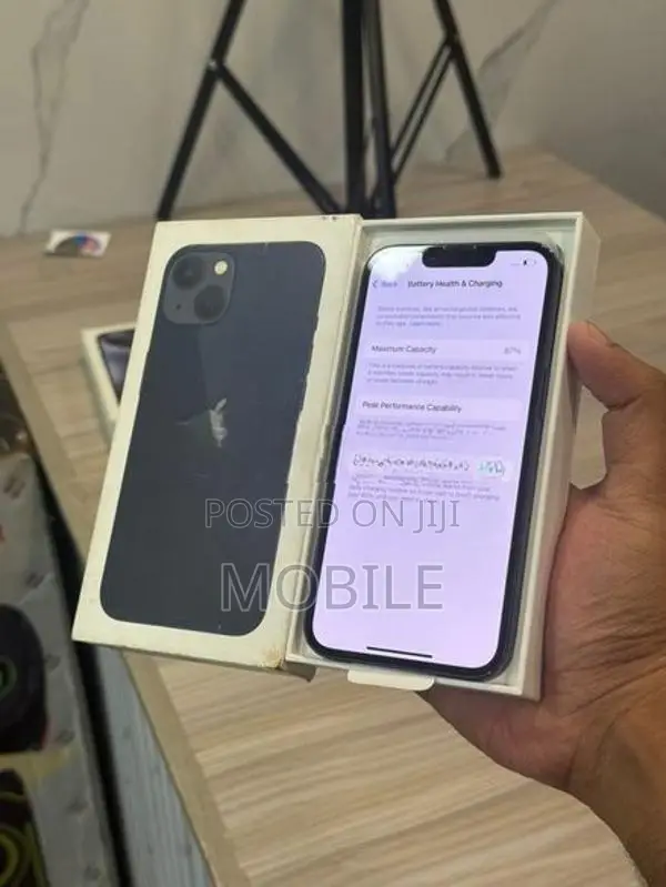 Apple iPhone 13 128GB (Used)