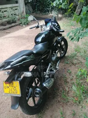 Bajaj Pulsar 180 2011
