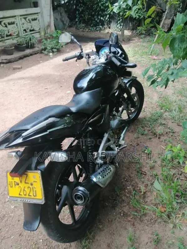 Bajaj Pulsar 180 2011