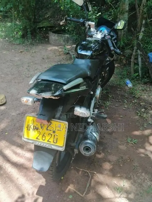 Bajaj Pulsar 180 2011