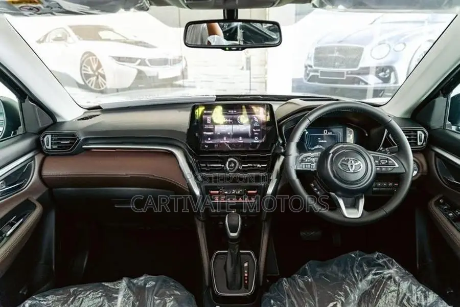 Toyota Hyryder V Highest Spec 2026