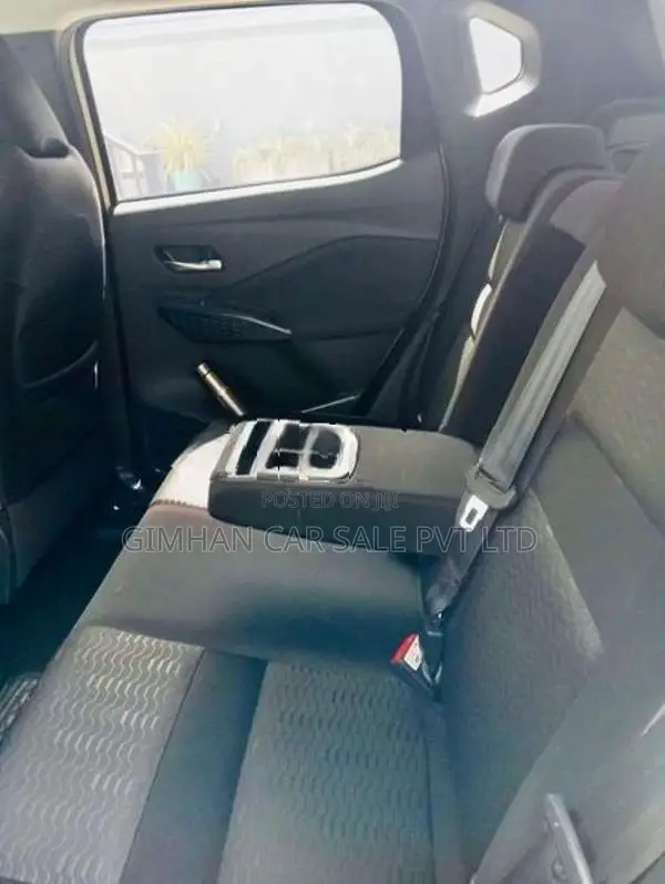 Nissan Magnite Acenta EZ-Shift 2026