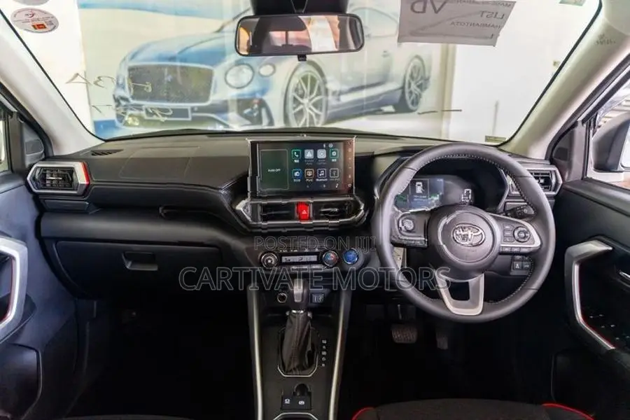 Toyota Raize Z Hybrid BSM 2026