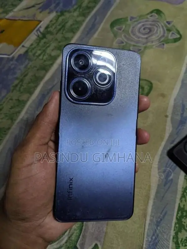 Infinix Hot 40i 8/128GB (Used)