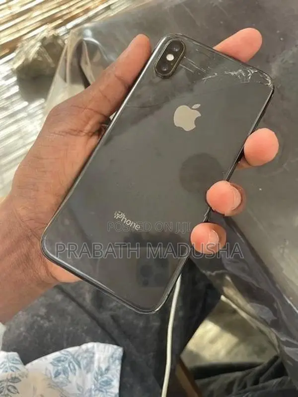 Apple iPhone X 256GB (Used)