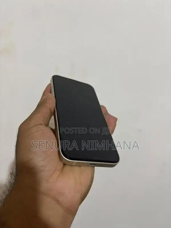 Apple iPhone 13 (Used)