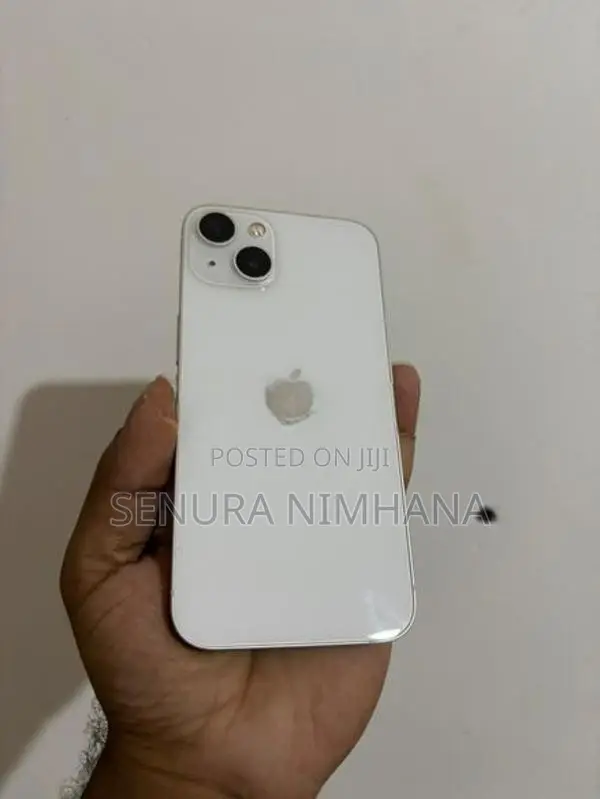 Apple iPhone 13 (Used)