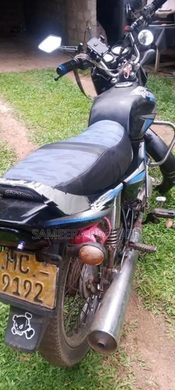 Bajaj CT100 2005