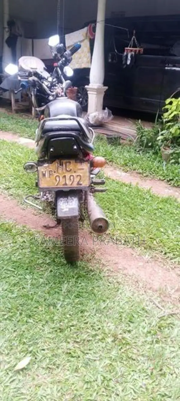 Bajaj CT100 2005