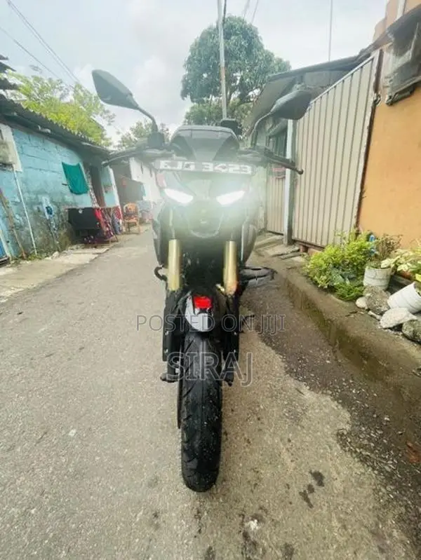 Bajaj Pulsar N160 Premium 2025