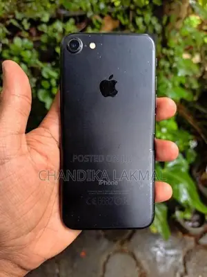 Apple iPhone 7 (Used)