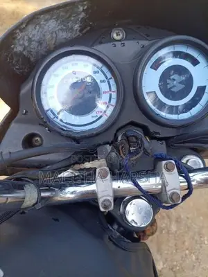 Bajaj Platina 100 2018