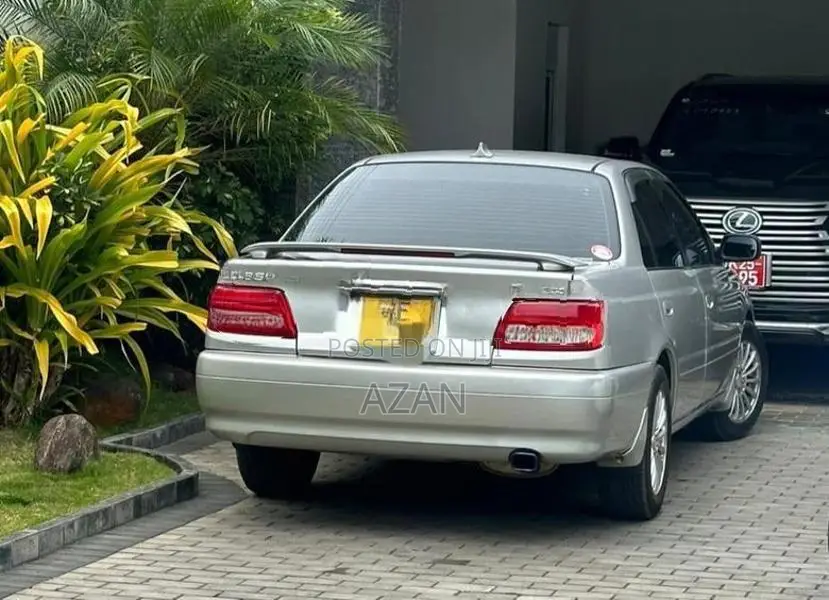 Toyota Carina 2000