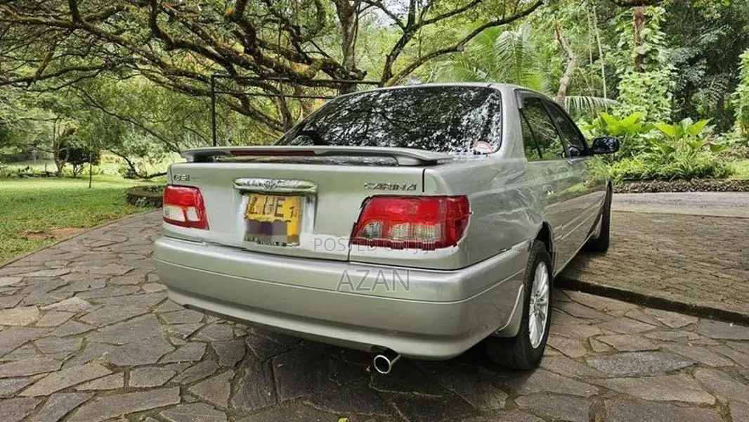 Toyota Carina 2000