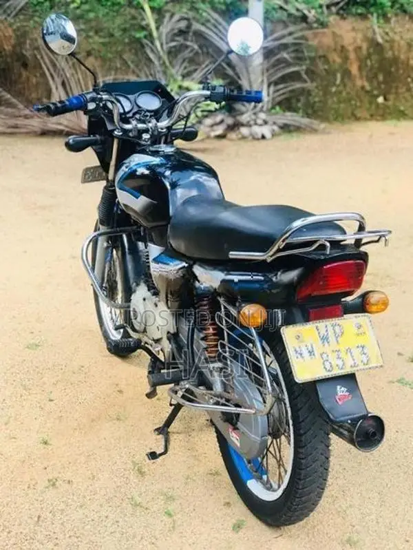 Bajaj CT100 2011