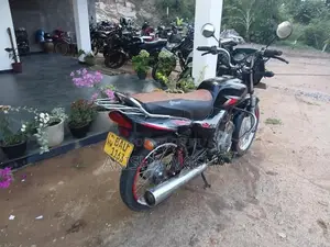 Bajaj CT100 2014
