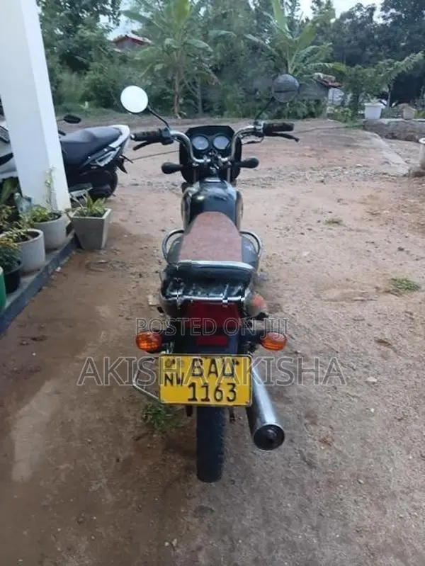 Bajaj CT100 2014